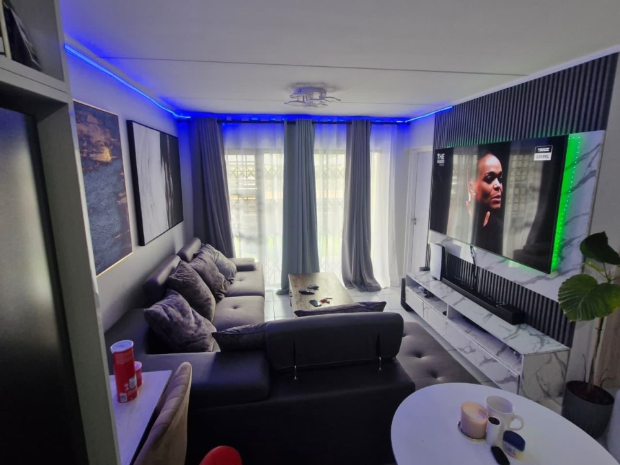 2 Bedroom Property for Sale in Mooikloof Ridge Gauteng