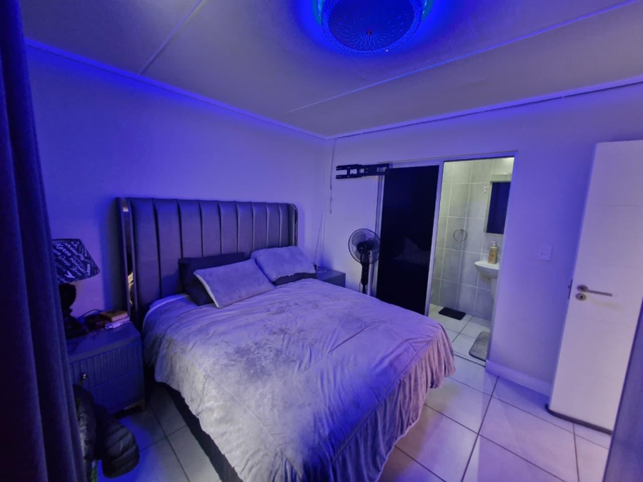 2 Bedroom Property for Sale in Mooikloof Ridge Gauteng