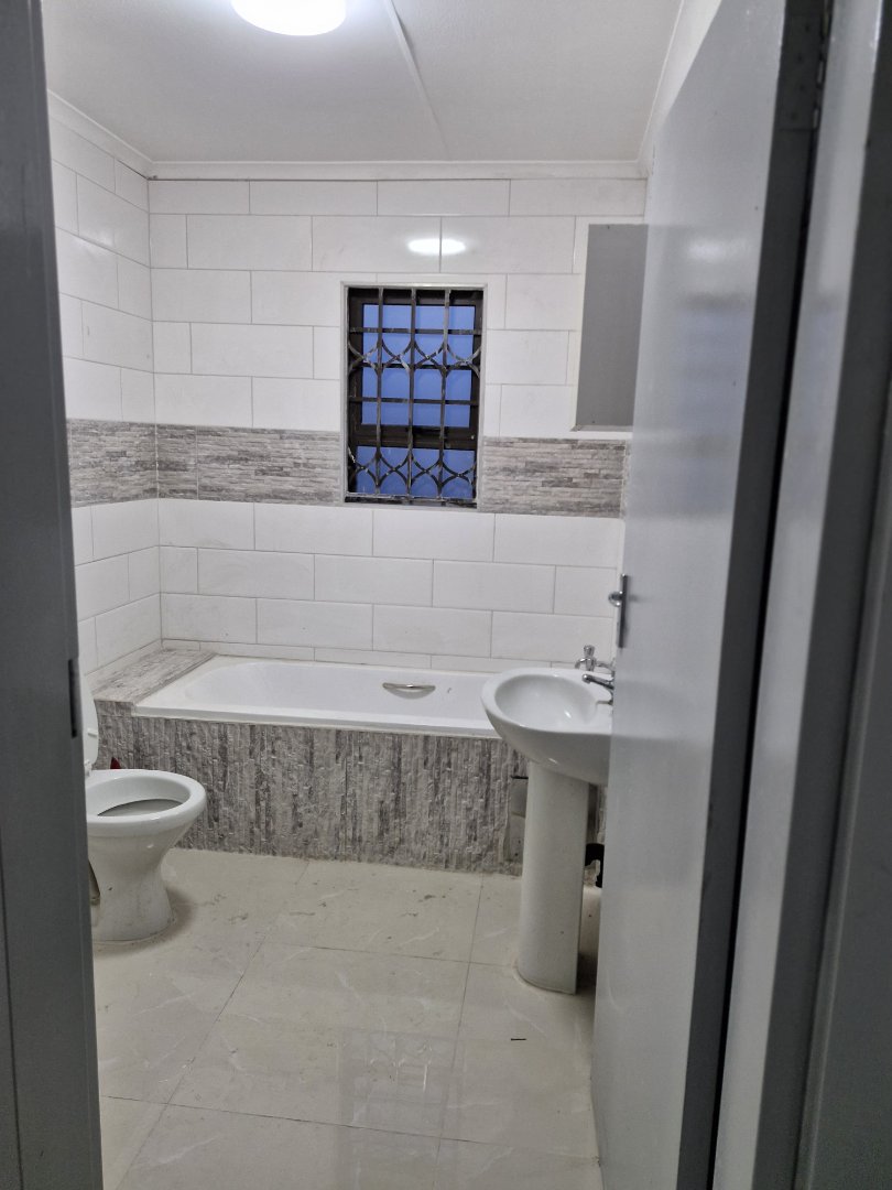 2 Bedroom Property for Sale in Soshanguve A Gauteng