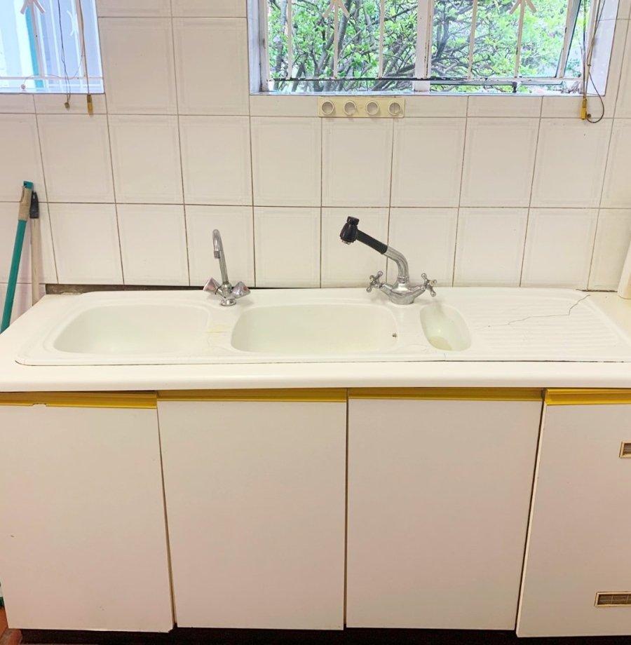 To Let 2 Bedroom Property for Rent in Bramley Gauteng