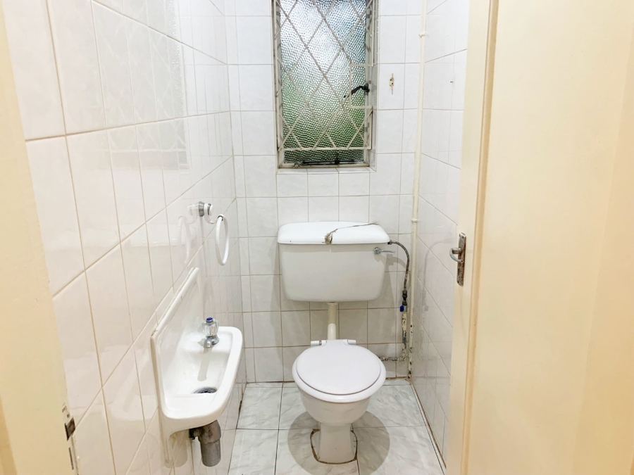 To Let 2 Bedroom Property for Rent in Bramley Gauteng