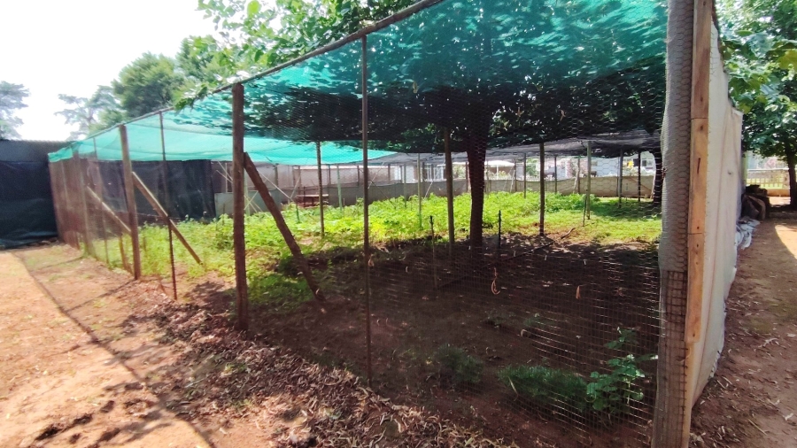 Commercial Property for Sale in Unitas Park Gauteng