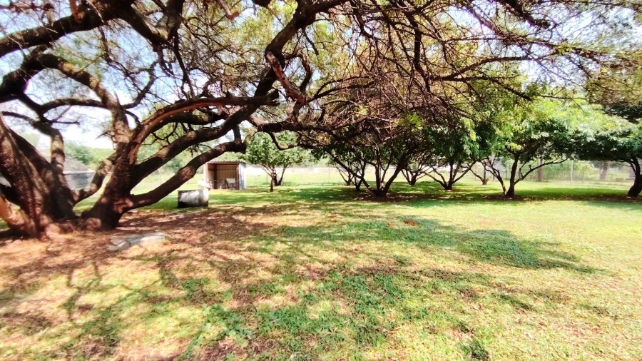 Commercial Property for Sale in Unitas Park Gauteng