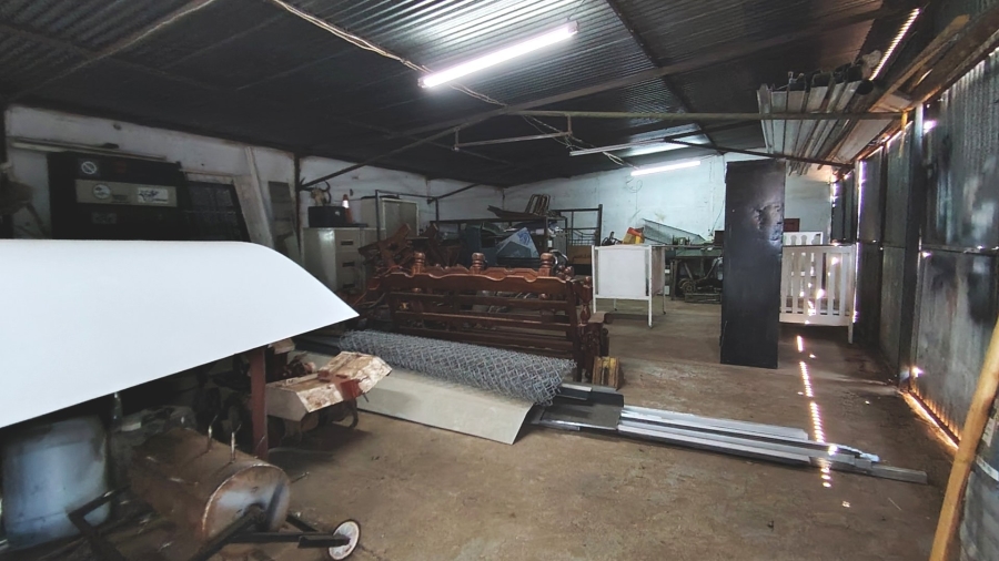 Commercial Property for Sale in Unitas Park Gauteng