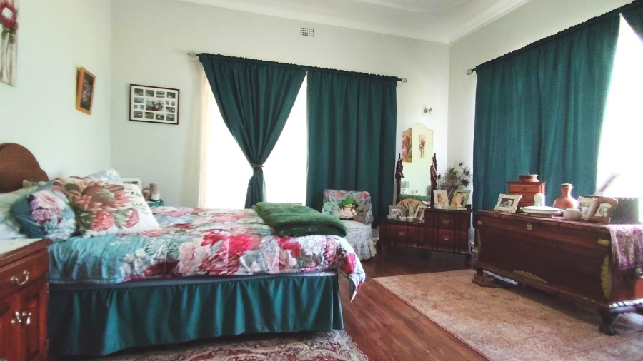 Commercial Property for Sale in Unitas Park Gauteng