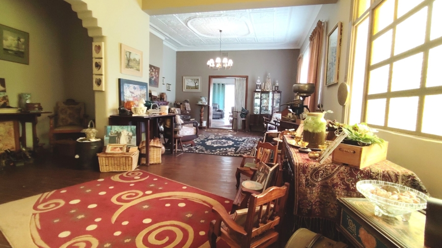 Commercial Property for Sale in Unitas Park Gauteng