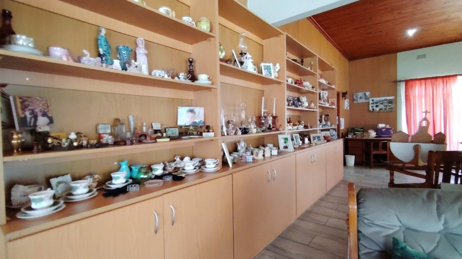 Commercial Property for Sale in Unitas Park Gauteng