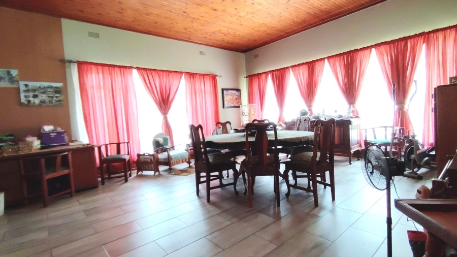 Commercial Property for Sale in Unitas Park Gauteng