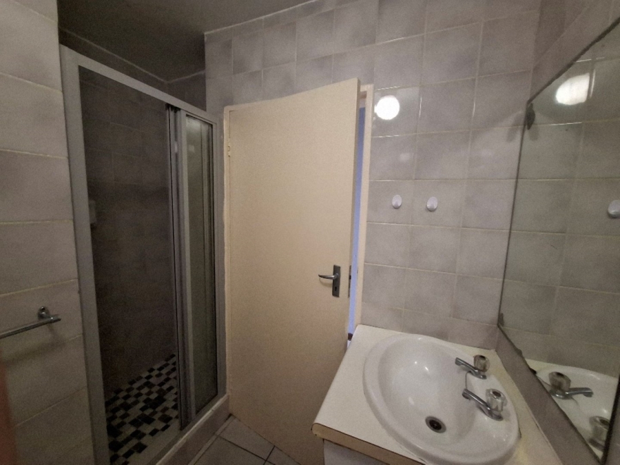 1 Bedroom Property for Sale in Sandown Gauteng