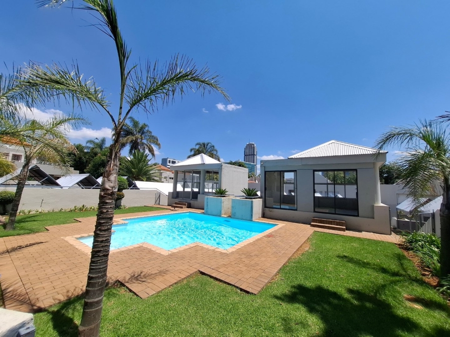 1 Bedroom Property for Sale in Sandton Central Gauteng