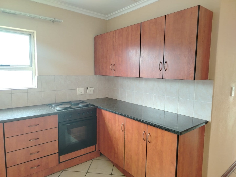To Let 2 Bedroom Property for Rent in Halfway House Gauteng