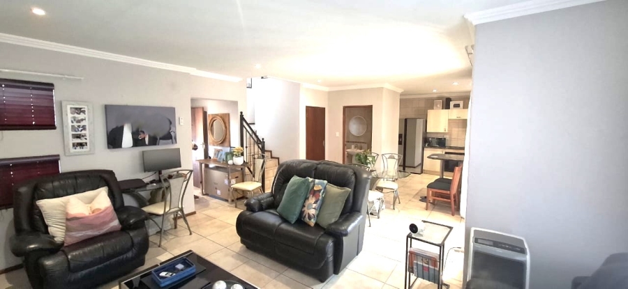 3 Bedroom Property for Sale in Amorosa Gauteng