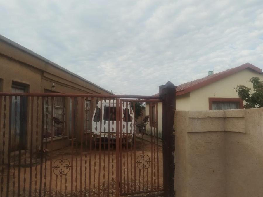2 Bedroom Property for Sale in Soshanguve L Gauteng