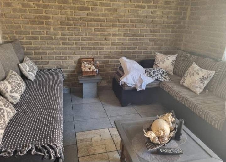 3 Bedroom Property for Sale in Pretoria Gardens Gauteng