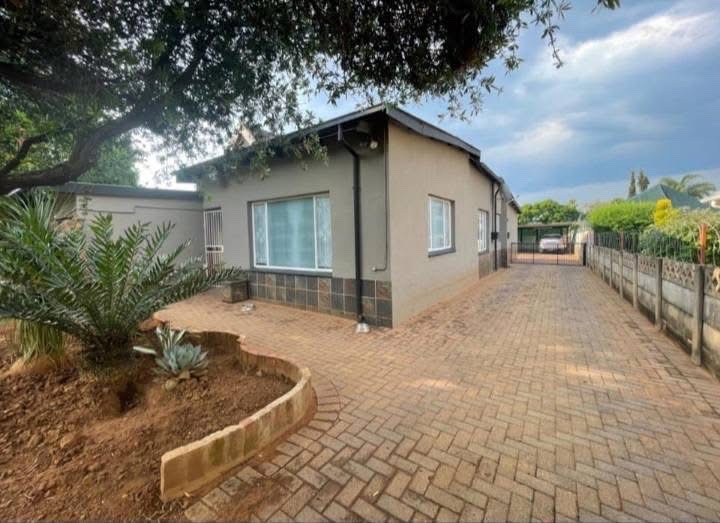 3 Bedroom Property for Sale in Pretoria Gardens Gauteng