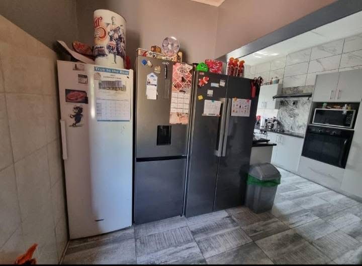 3 Bedroom Property for Sale in Pretoria Gardens Gauteng