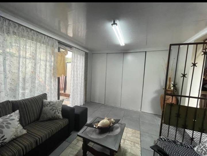 3 Bedroom Property for Sale in Pretoria Gardens Gauteng