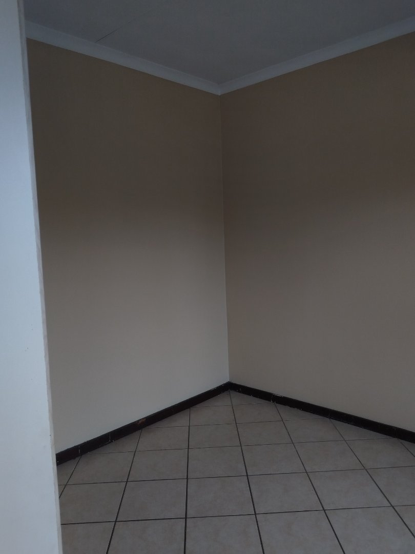 To Let 2 Bedroom Property for Rent in Equestria Gauteng