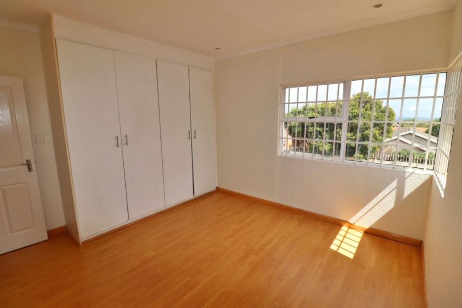 2 Bedroom Property for Sale in Wannenburghoogte Gauteng