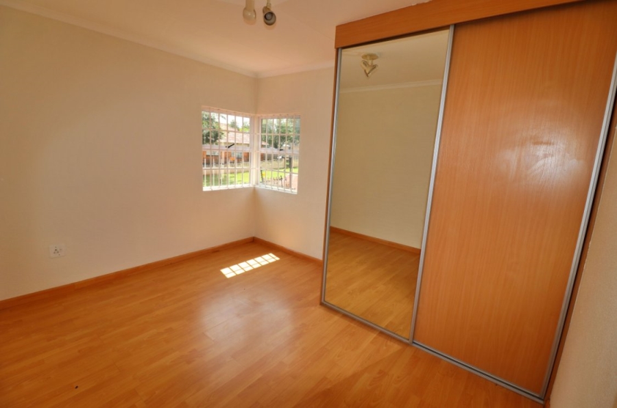 2 Bedroom Property for Sale in Wannenburghoogte Gauteng