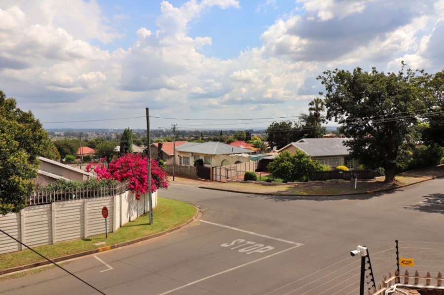 2 Bedroom Property for Sale in Wannenburghoogte Gauteng
