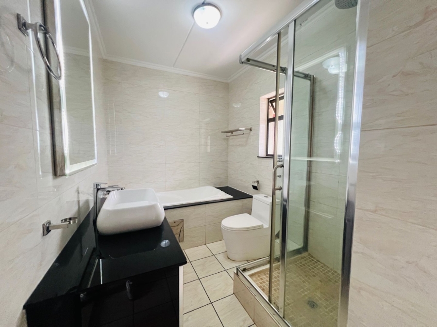 To Let 2 Bedroom Property for Rent in Maroeladal Gauteng