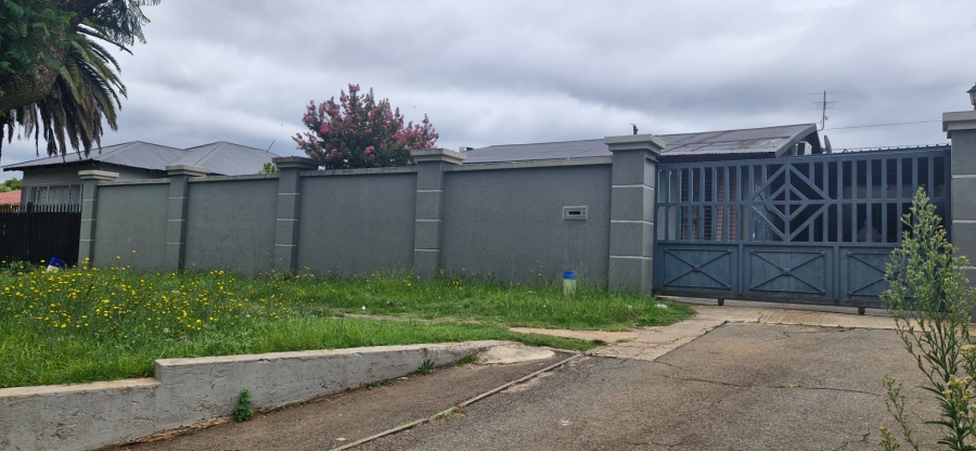 3 Bedroom Property for Sale in Crosby Gauteng