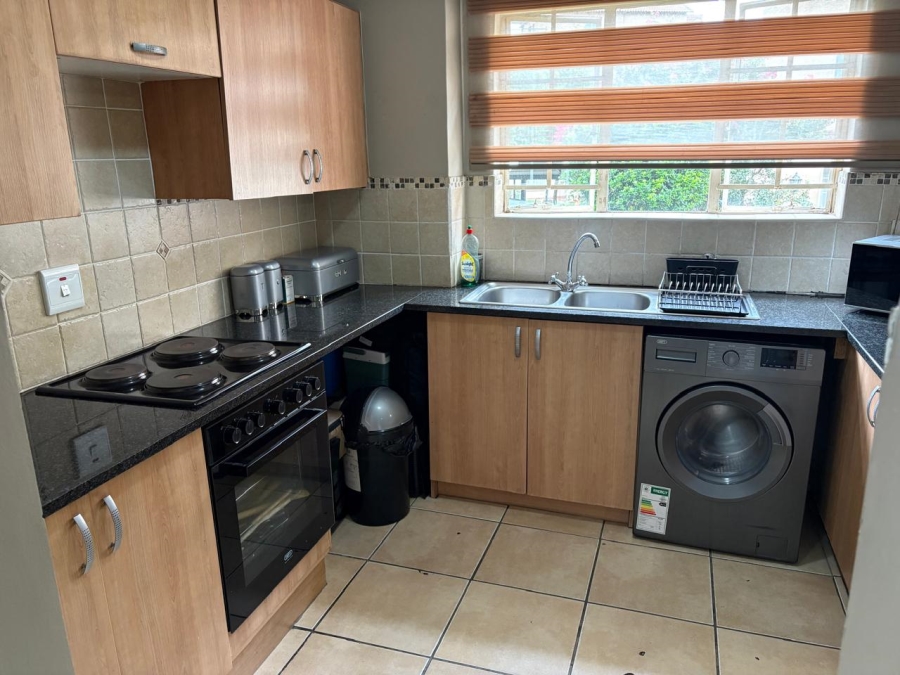 To Let 2 Bedroom Property for Rent in Castleview Gauteng