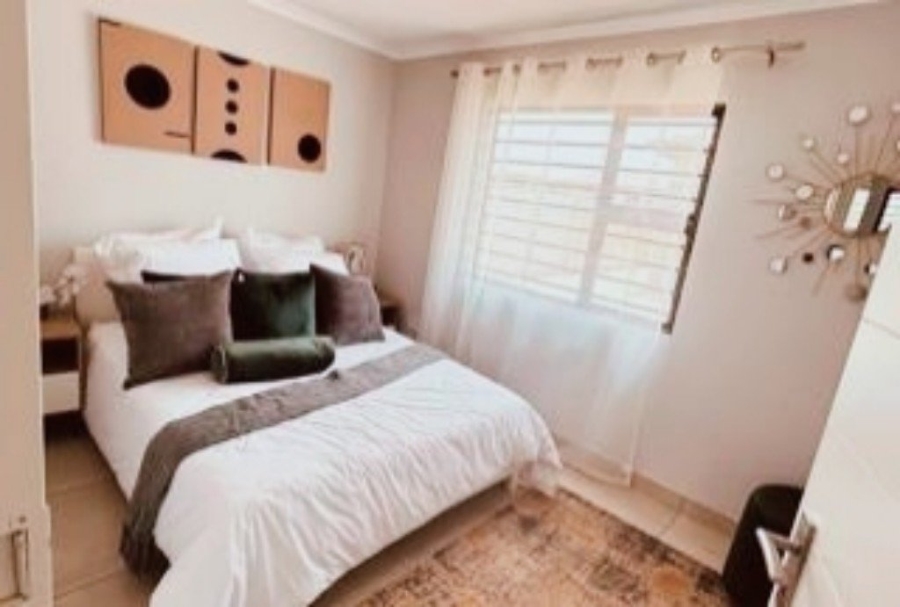 3 Bedroom Property for Sale in Windmill Park Gauteng