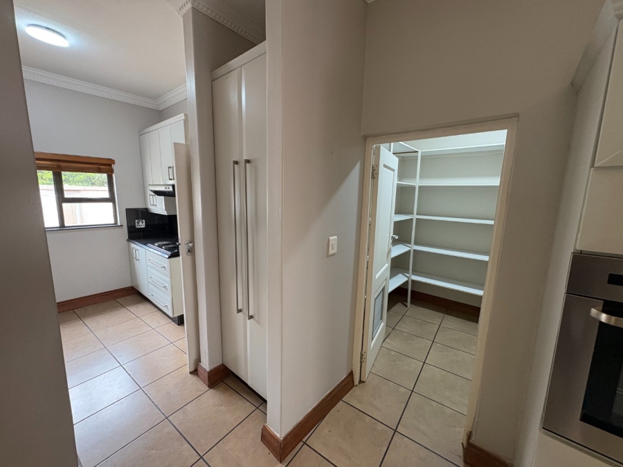 6 Bedroom Property for Sale in Mooikloof Equestrian Estate Gauteng