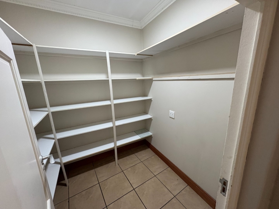 6 Bedroom Property for Sale in Mooikloof Equestrian Estate Gauteng