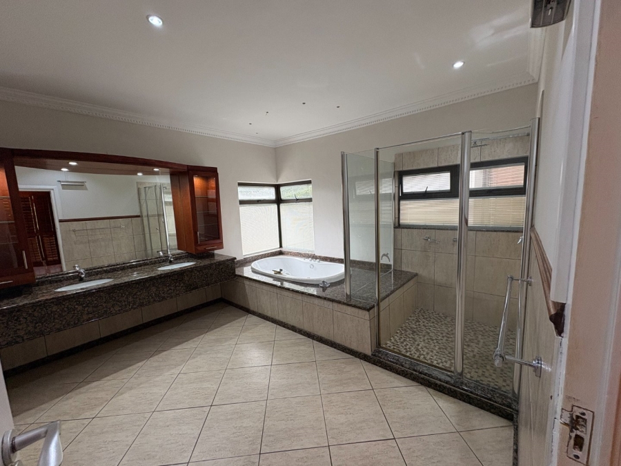 6 Bedroom Property for Sale in Mooikloof Equestrian Estate Gauteng
