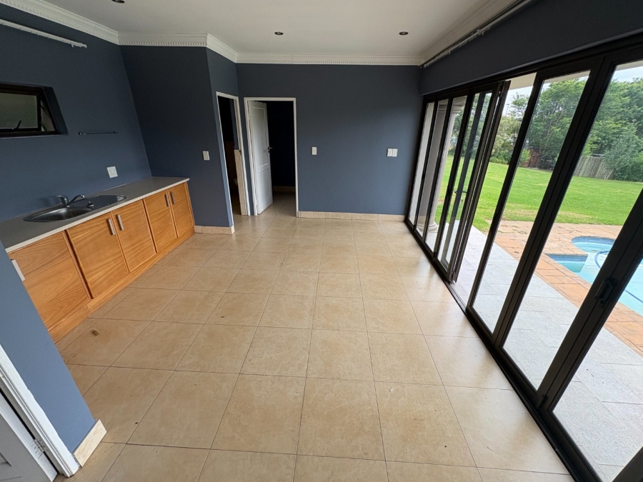 6 Bedroom Property for Sale in Mooikloof Equestrian Estate Gauteng