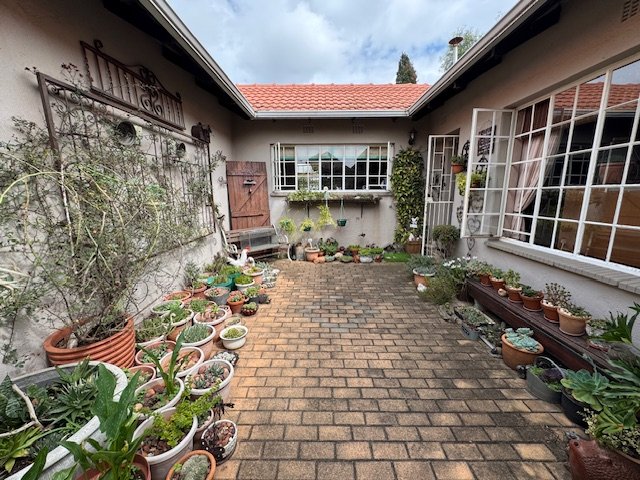 3 Bedroom Property for Sale in Van Riebeeck Park Gauteng
