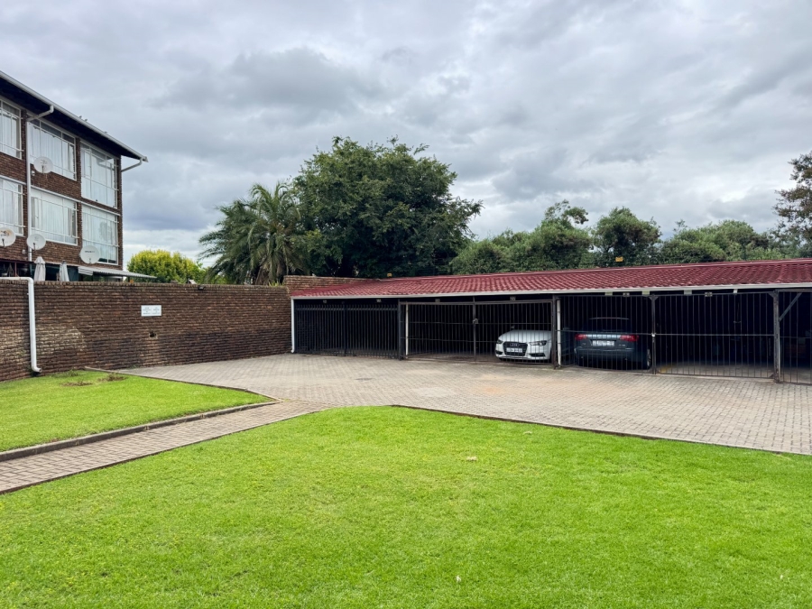 2 Bedroom Property for Sale in Doringkloof Gauteng