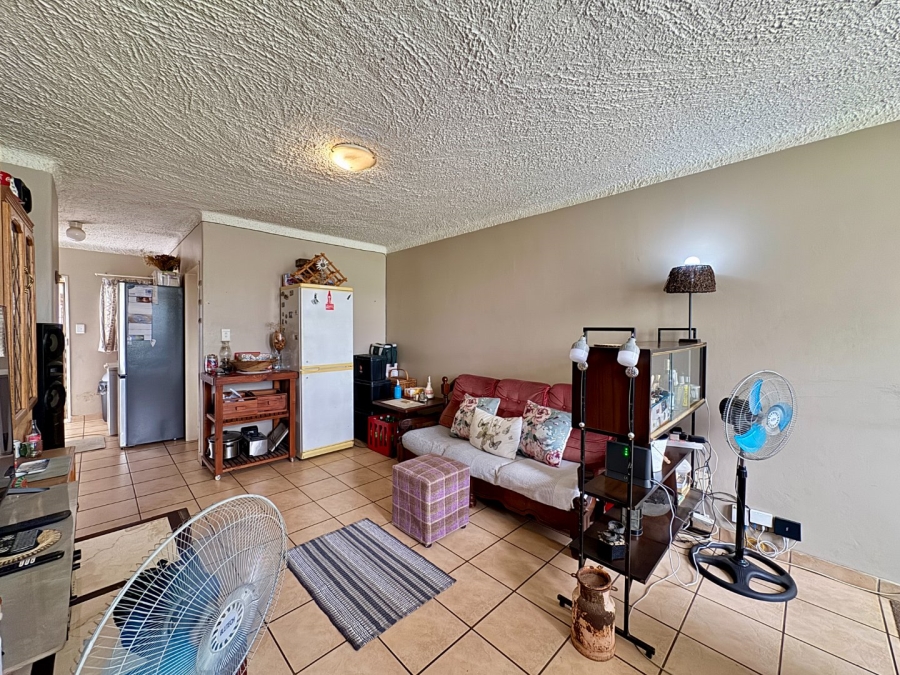 2 Bedroom Property for Sale in Doringkloof Gauteng