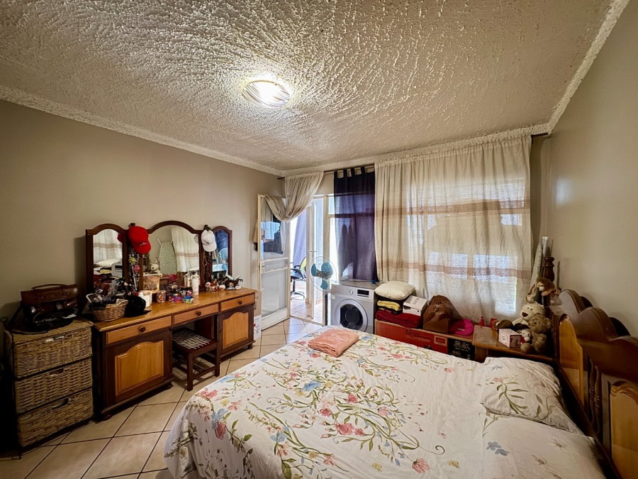 2 Bedroom Property for Sale in Doringkloof Gauteng