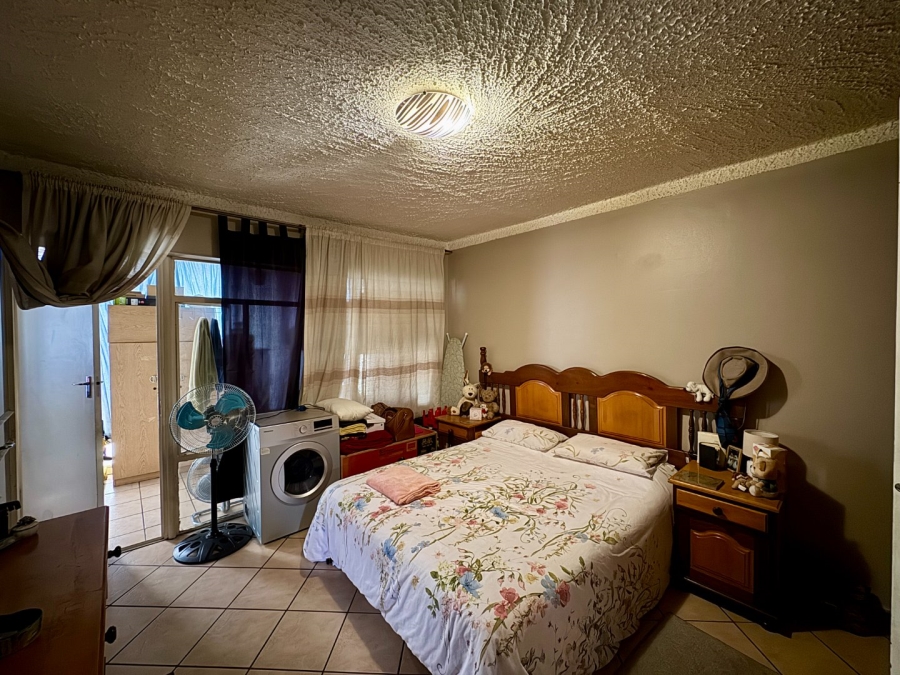 2 Bedroom Property for Sale in Doringkloof Gauteng