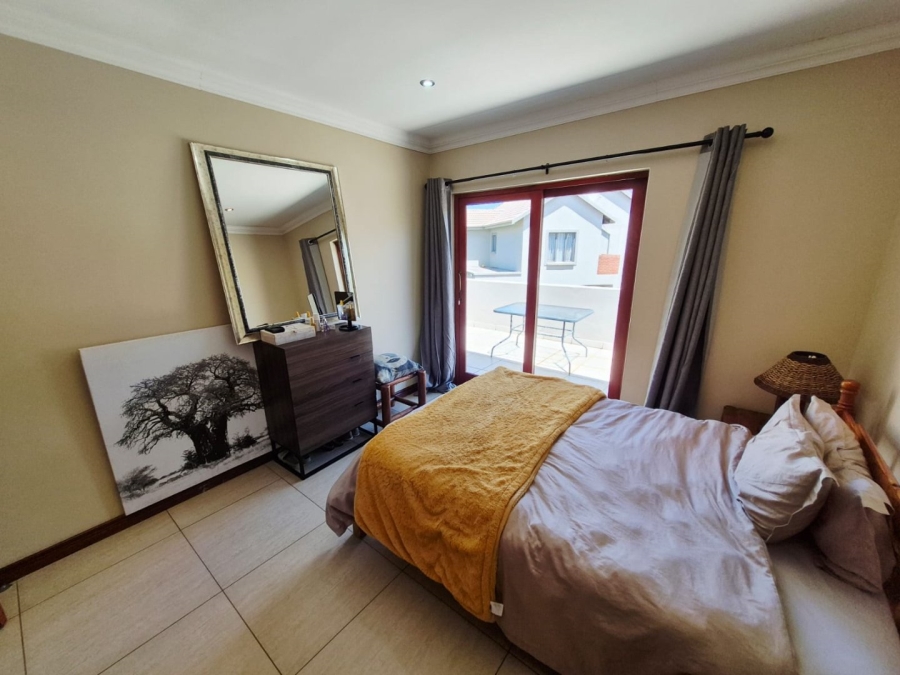 2 Bedroom Property for Sale in Olympus AH Gauteng