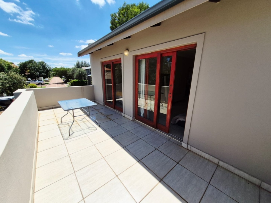 2 Bedroom Property for Sale in Olympus AH Gauteng