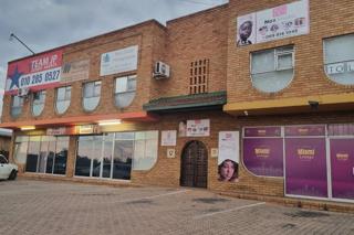  Bedroom Property for Sale in Aston Manor Gauteng