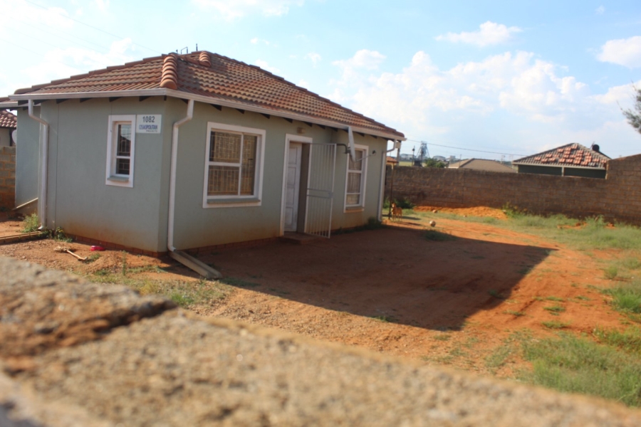 2 Bedroom Property for Sale in Lufhereng Gauteng