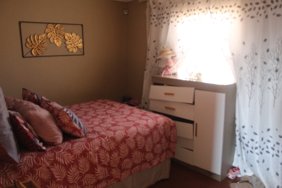 2 Bedroom Property for Sale in Lufhereng Gauteng
