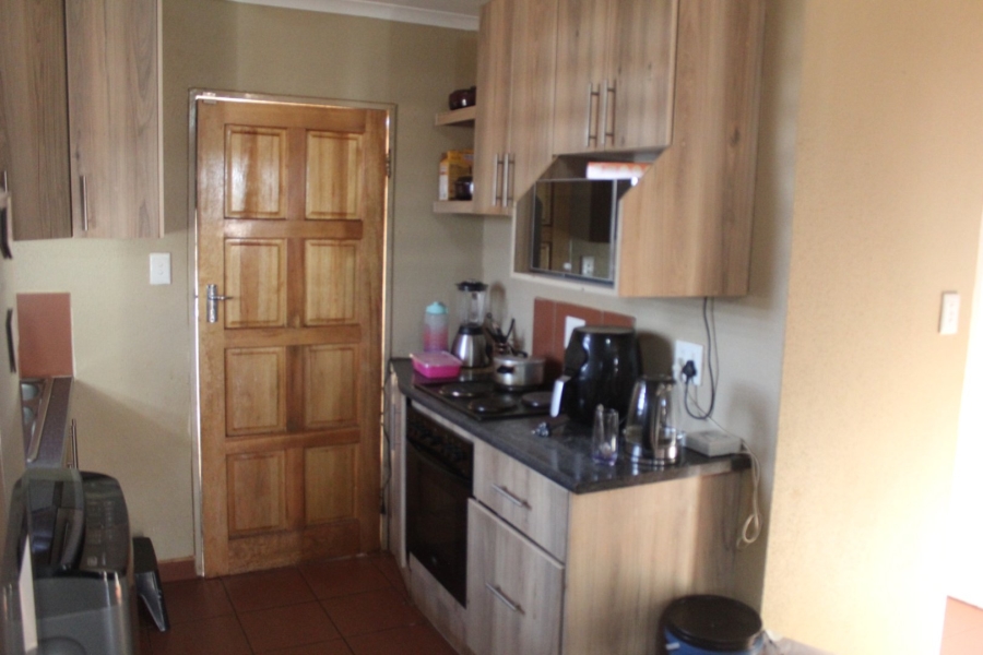 2 Bedroom Property for Sale in Lufhereng Gauteng
