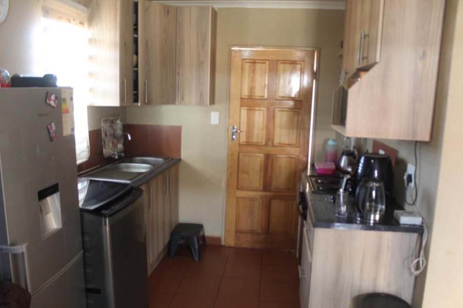 2 Bedroom Property for Sale in Lufhereng Gauteng