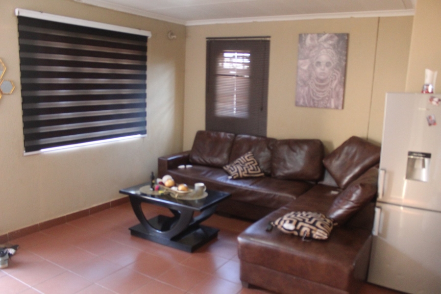 2 Bedroom Property for Sale in Lufhereng Gauteng