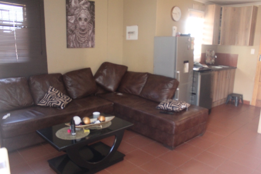 2 Bedroom Property for Sale in Lufhereng Gauteng