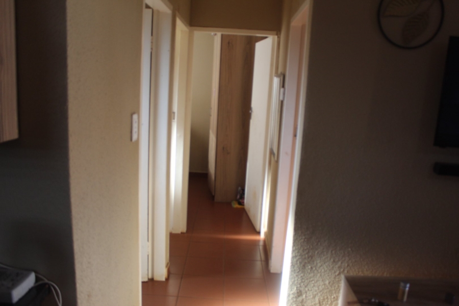2 Bedroom Property for Sale in Lufhereng Gauteng