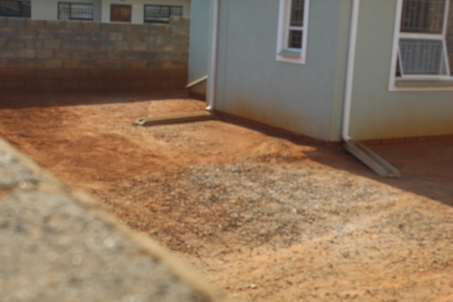 2 Bedroom Property for Sale in Lufhereng Gauteng
