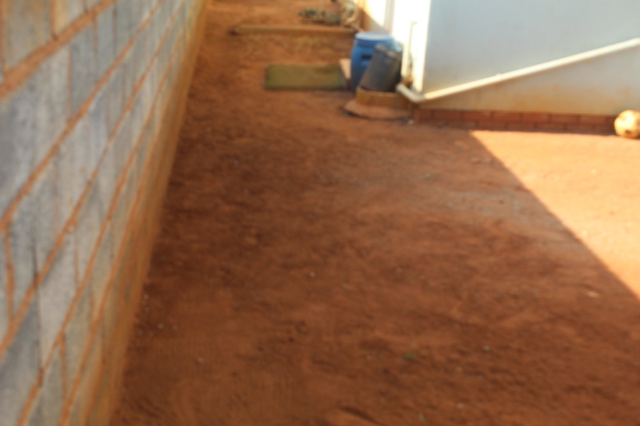 2 Bedroom Property for Sale in Lufhereng Gauteng